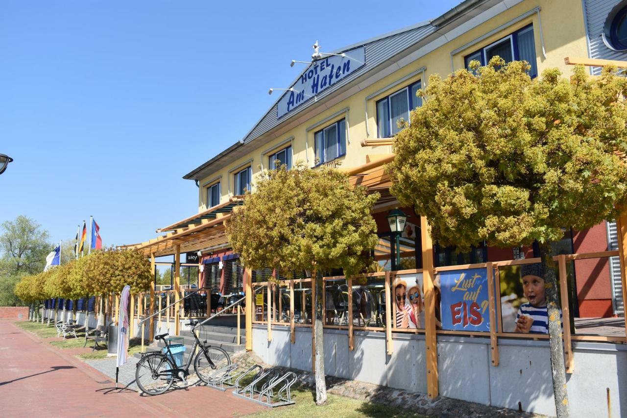 Hotel Garni "Am Hafen" Havelberg Exterior photo